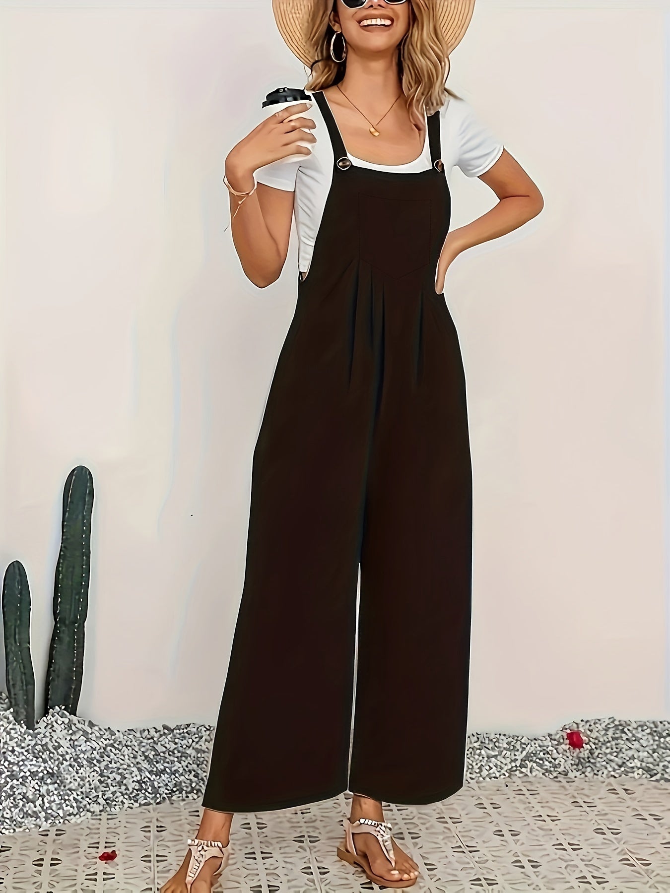 Aura - Elegant jumpsuit med brede ben til moderne kvinder