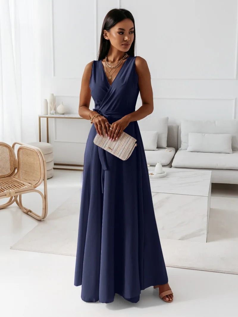 Sophia - Elegant Maxi damekjole uden ærmer med omslagsdesign og bælte