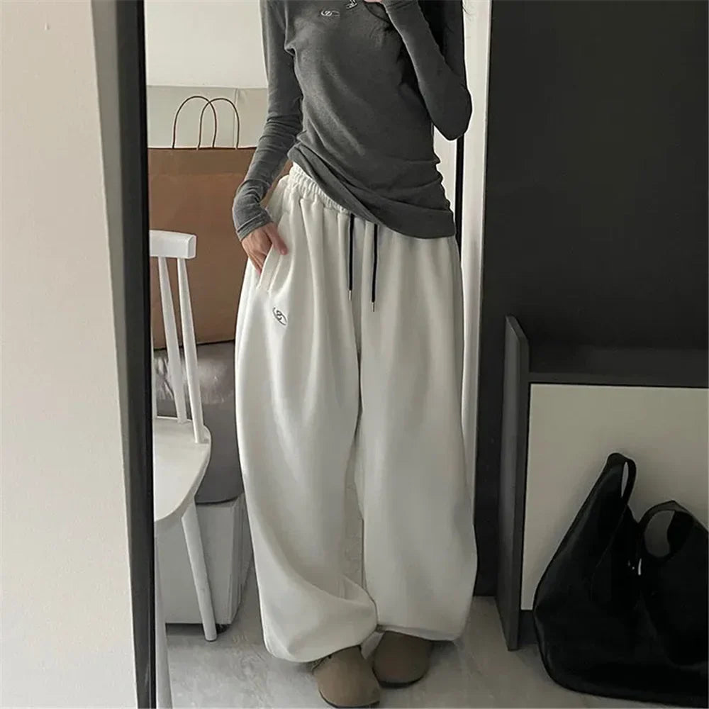 Freiburg | Damens Oversized Sweatpants | Grå