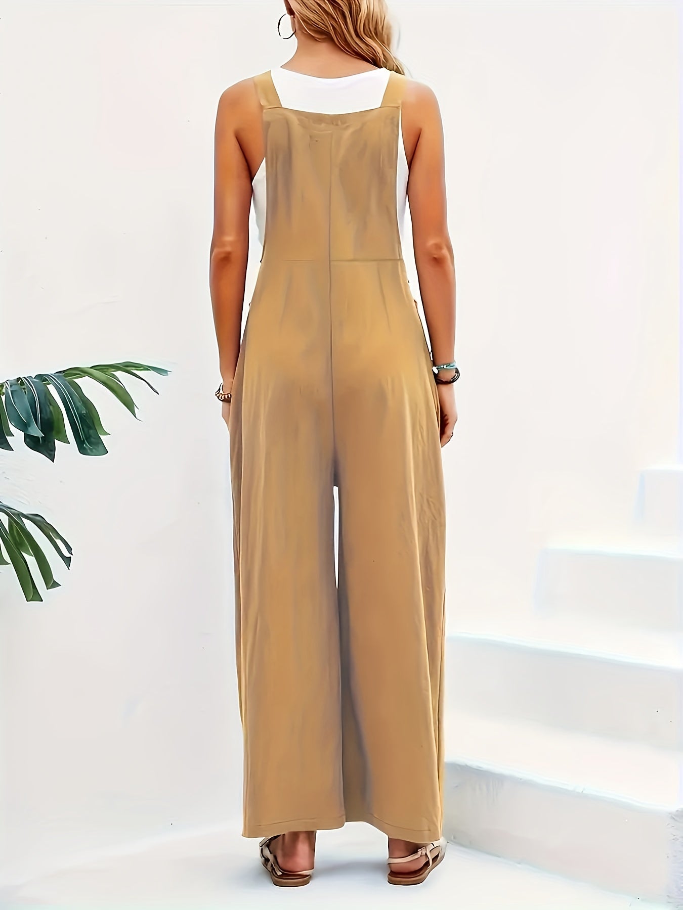 Aura - Elegant jumpsuit med brede ben til moderne kvinder