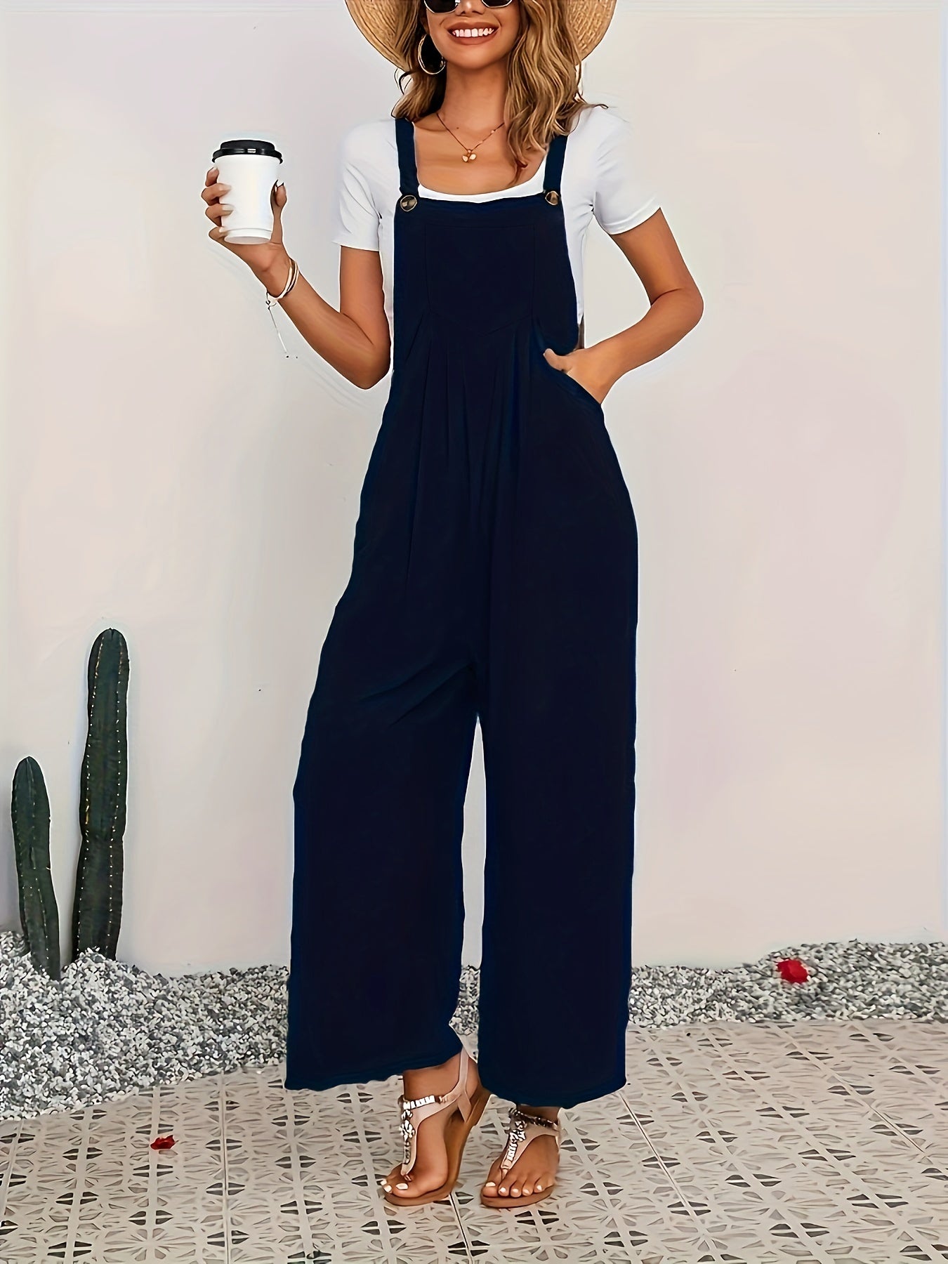 Aura - Elegant jumpsuit med brede ben til moderne kvinder