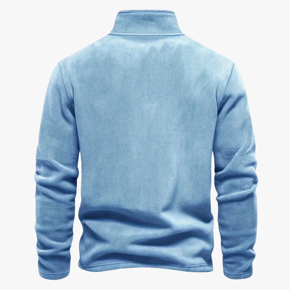 Trøjen set bagfra fremhæver det rene, enkle look.