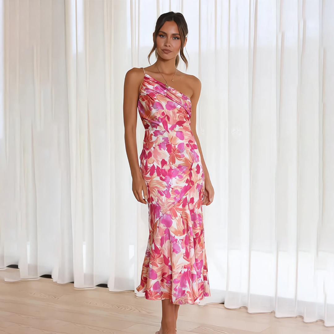Elisa - Elegant midikjole med blomstermønster og enskulderstropper